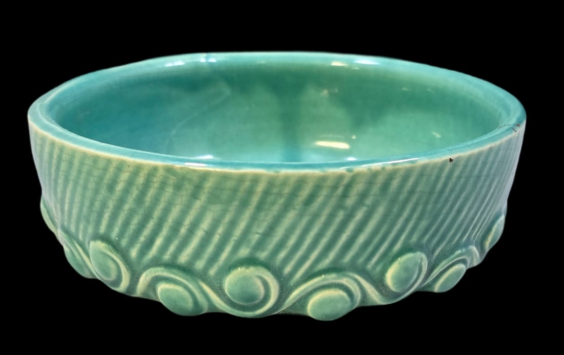 Vintage MCCOY Art Pottery Turquoise Ceramic Bowl: Very good vintage condition with minor wear according to age, please see pictures. No cracks or repairs. Measures approx. 2" high x 7" wide.
