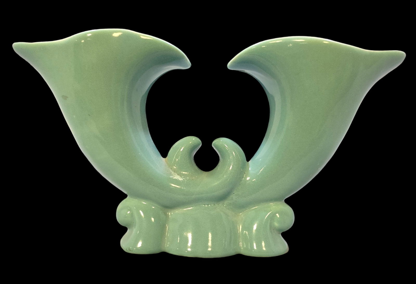 Vintage BAUER Art Pottery Aqua Blue Double Cornucopia Ceramic Vase: Very good vintage condition with minor wear according to age, please see pictures. No cracks or repairs. Measures approx. 6" high x 12" wide.