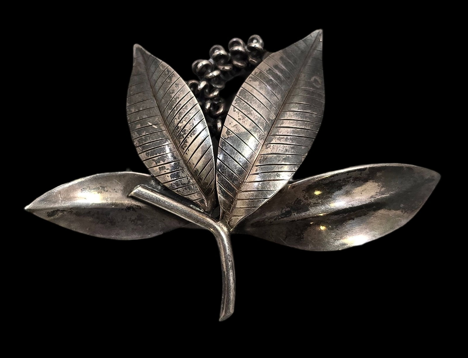 Rare Vintage Mid-Century 1940s MIC NEUGEL Sweden Sterling Silver Flower Brooch: Very good vintage condition with some patina according to age, please see pictures. Measures approx. 2 1/2" wide x 1 1/2" long and weighs ca. 10.7 grams. Marked.