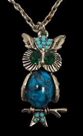 Unusual Vintage Silvertone Metal & Enamel Costume Jewelry Owl Pendant Necklace