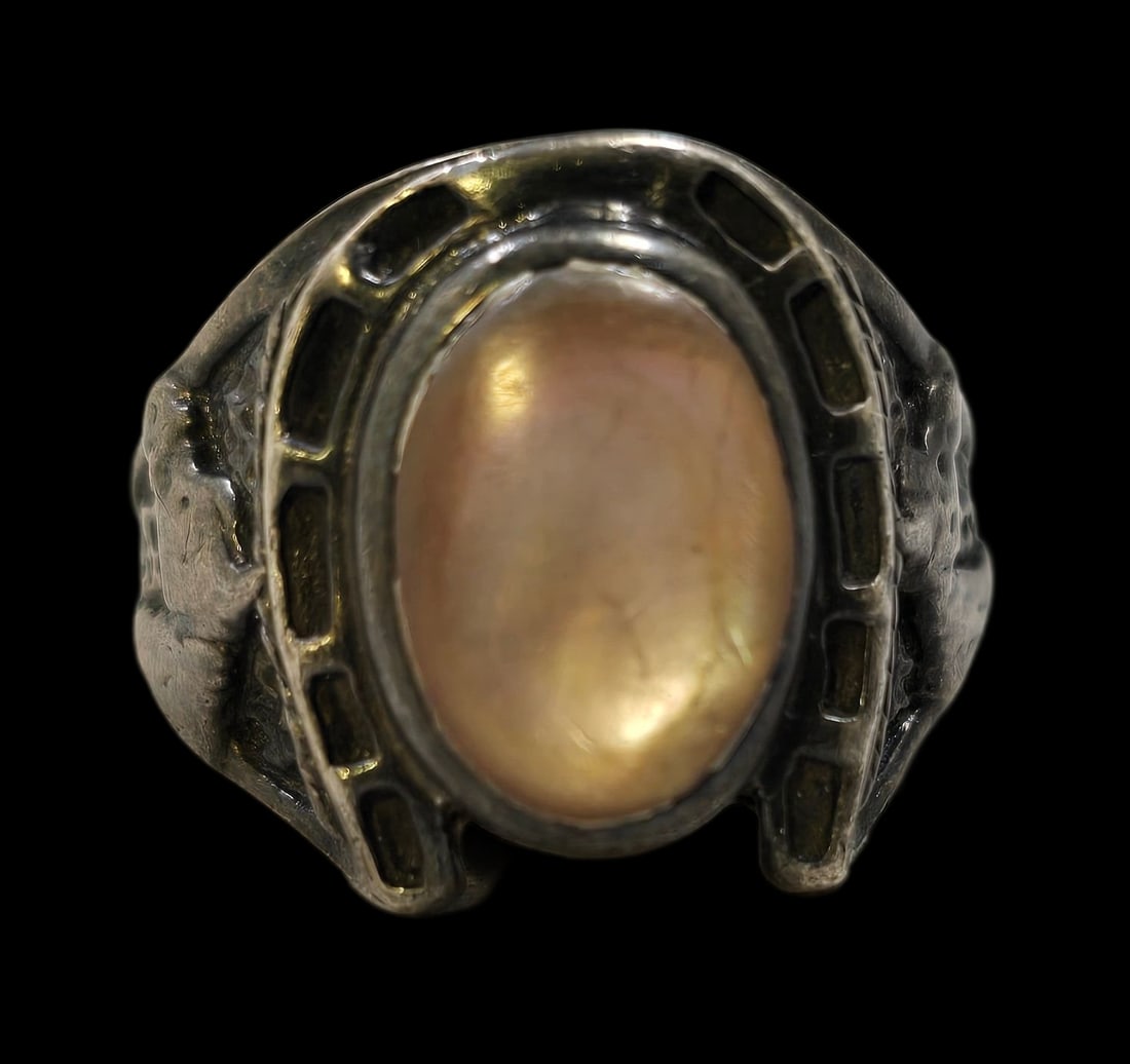 Unusual Vintage Mid-Century Sterling Silver & Gemstone Horseshoe Design Ring (1 of 4)