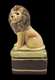 Vintage TAKAHASHI Japan Poreclain Lion Trinket Box