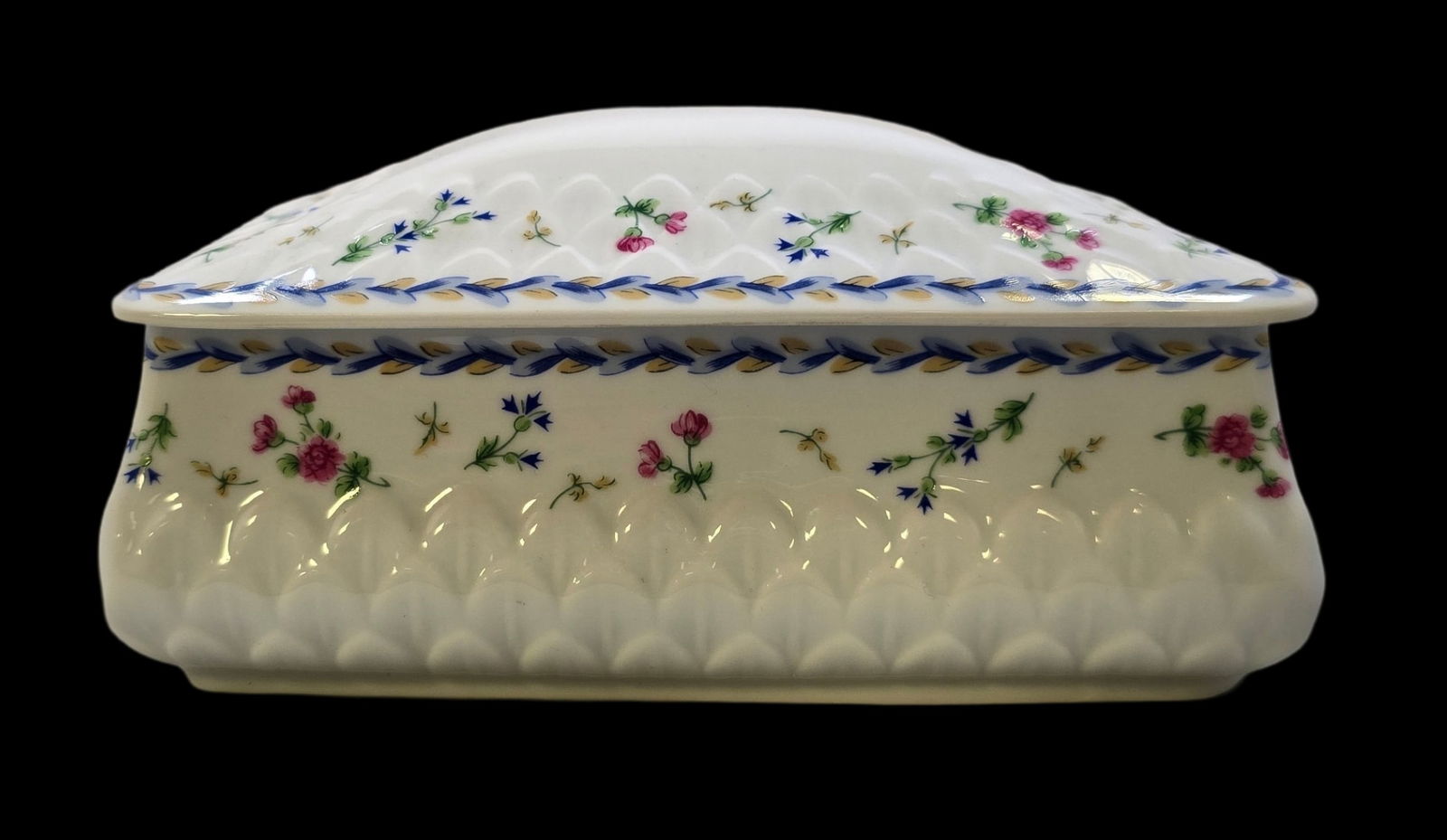 Vintage Limoges France Porcelain Lidded Box /w Floral Theme: Very good vintage condition; no chips, cracks, or repairs. Measures approx. 3" wide and 7" long. Marked on the bottom.