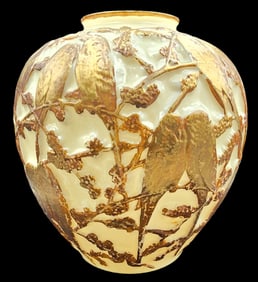 Vintage PHOENIX CONSOLIDATED Gold/White Love Birds Art Glass Vase