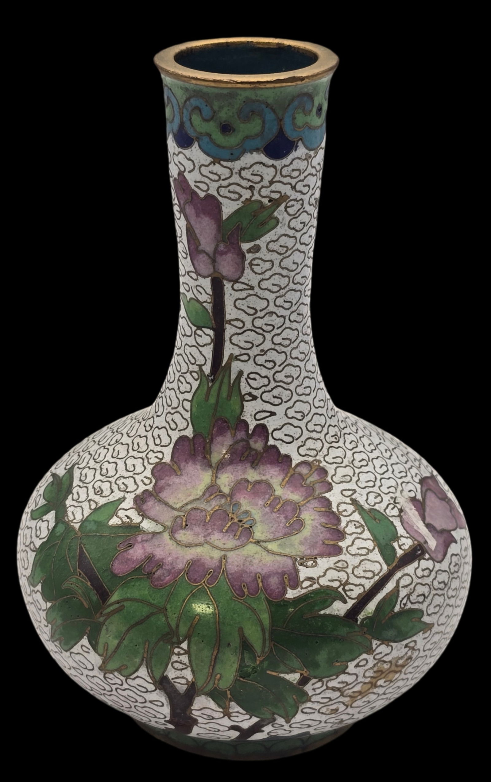 Vintage Mid-Century Asian Cloisonne Copper & Enamel Vase: Very good vintage condition with minor wear according to age. Measures approx. 5" high x 3 1/2" in diameter.