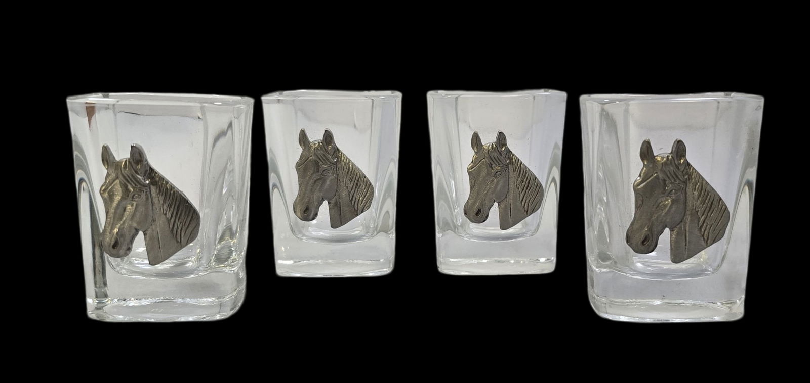 Unusual Vintage Scotch Whiskey Glasses /w Horse Heads in Wood Box: Very unusual pieces in very good vintage condition with minor wear according to age. Each measures approx. 2 1/2" high x 2" wide.