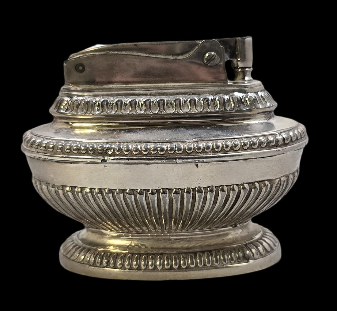 Vintage RONSON "Queen Anne" Table Lighter (1 of 7)