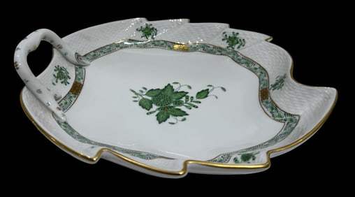 Vintage HEREND Hungary Handpainted Porcelain Plate /w Insects & Gold Accents