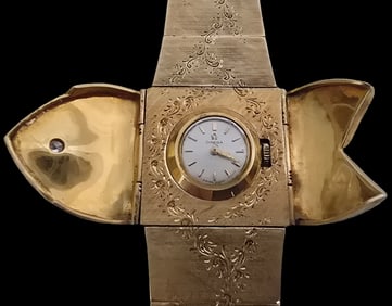 Rare Vintage OMEGA 18K Yellow Gold & Diamond Wristwatch