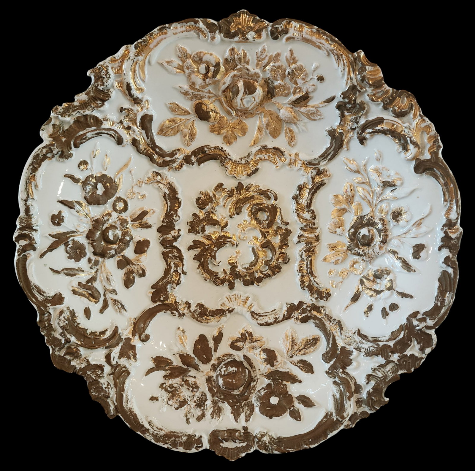 Antique E.A. LEUTERITZ MEISSEN Gold & White Hand Painted Ceremonial Porcelain Plate/Bowl: Fabulous splendor plate by Meissen Germany in the early 20th century; curly flag with relief decoration of flower bouquets framing rocaille and shell motifs, model designed by Ernst August Leuteritz. 