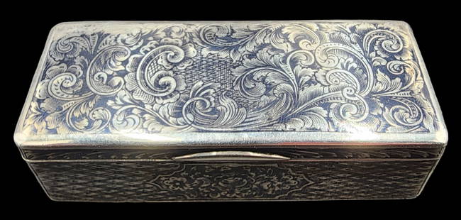 Ornate Antique Russian 84 Zolotnik Niello Silver Snuff Box: Very good antique condition; some patina according to age. Measures approx. 3 3/8" (8.5cm) long x 1 3/8" (3.5cm) deep x 1" (2.5cm) high and weighs ca. 90.6 grams. Marked for 875 (87.5%) silver (84 Zol
