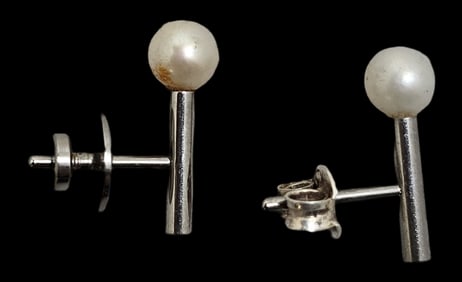Vintage Sterling Silver & Pearl Stud Earrings