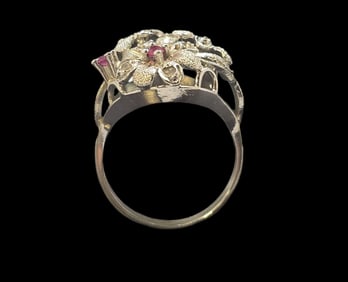 Vintage Sterling Silver & Rubies Floral Ring