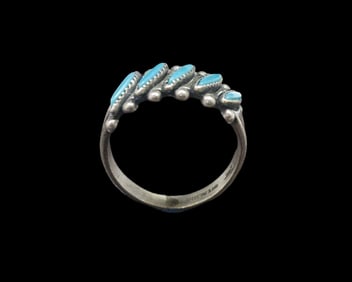 Vintage Native American Zuni Sterling Silver & Needlepoint Turquoise Ring