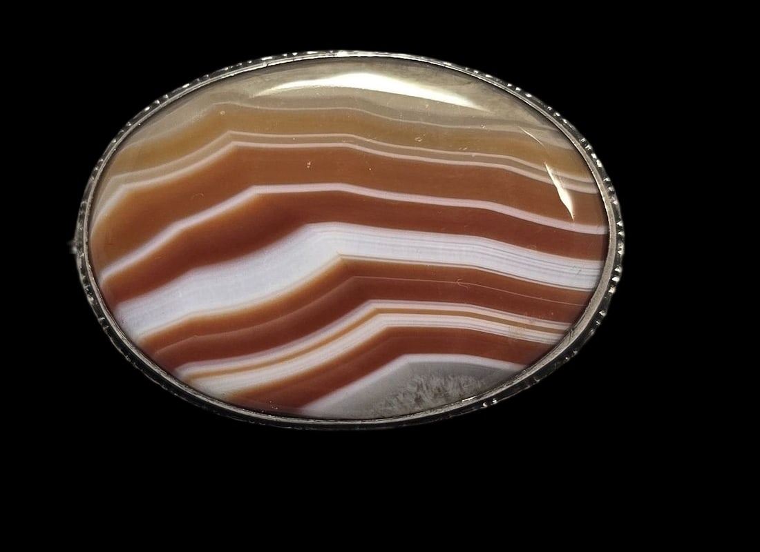 Vintage Mid-Century European 830 Silver & Agate Brooch: Very good vintage condition with minor patina and wear according to age. Measures approx. 1 1/2" wide and weighs ca. 6.5 grams. Marked for 830 (83%) silver. SHIPPING: We ship in-house and charge a fla