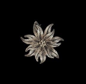Vintage Handmande Sterling Silver Filigree Flower Brooch Pin