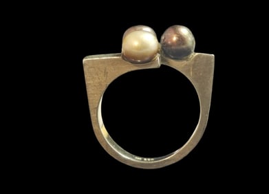 Vintage LoR Sterling Silver & Pearl Designer Ring