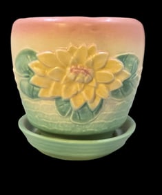 Vintage HULL Art Pottery Water Lily Pattern Planter /w Saucer Base