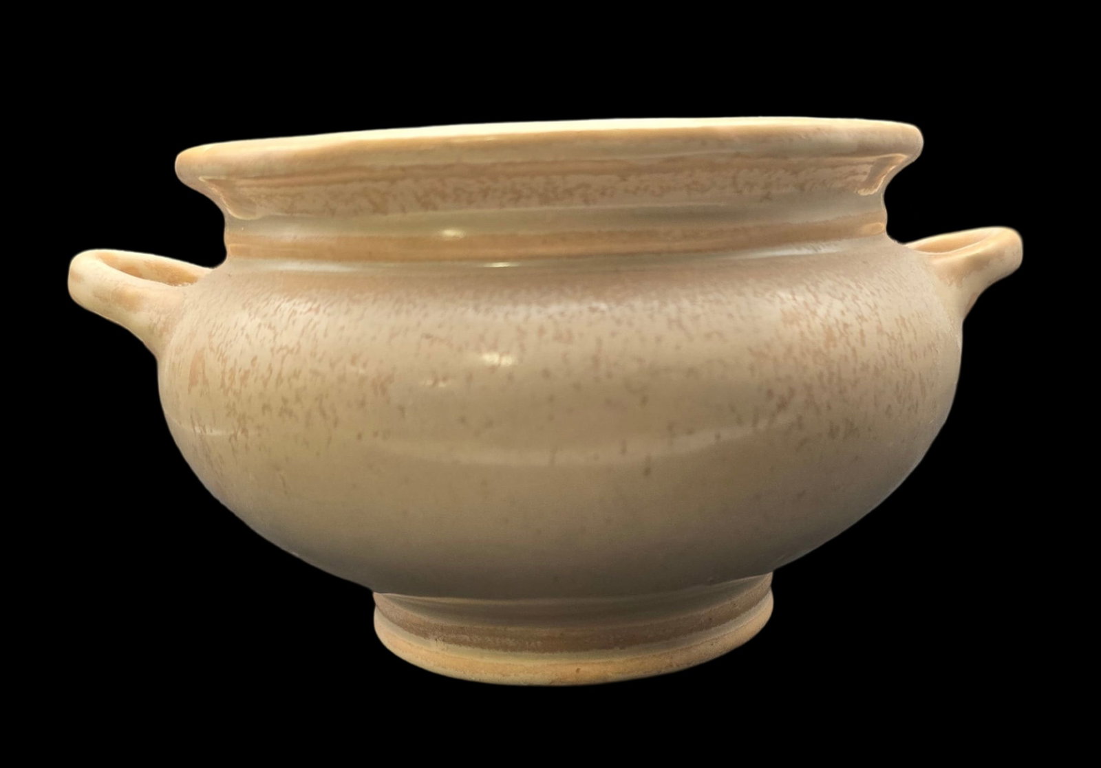 Vintage ROSEVILLE Art Pottery ROSECRAFT Solid Colors Tan Ceramic Bowl: Very good vintage condition with minor wear according to age, please see pictures. No cracks or repairs. Measures approx. 3 1/2" high x 7" in diameter. Marked.