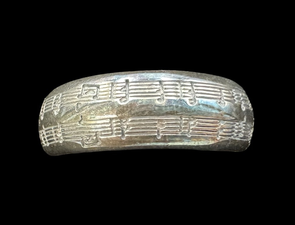 Unusual Vintage Sterling Silver Ring /w Musical Notes (1 of 3)
