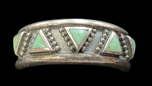 Vintage Sterling Silver & Turquoise Gemstone in Triangle Shapes Ring