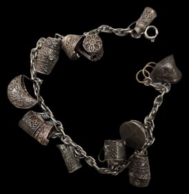 Very Unusual Vintage Sterling Silver Charm Bracelet