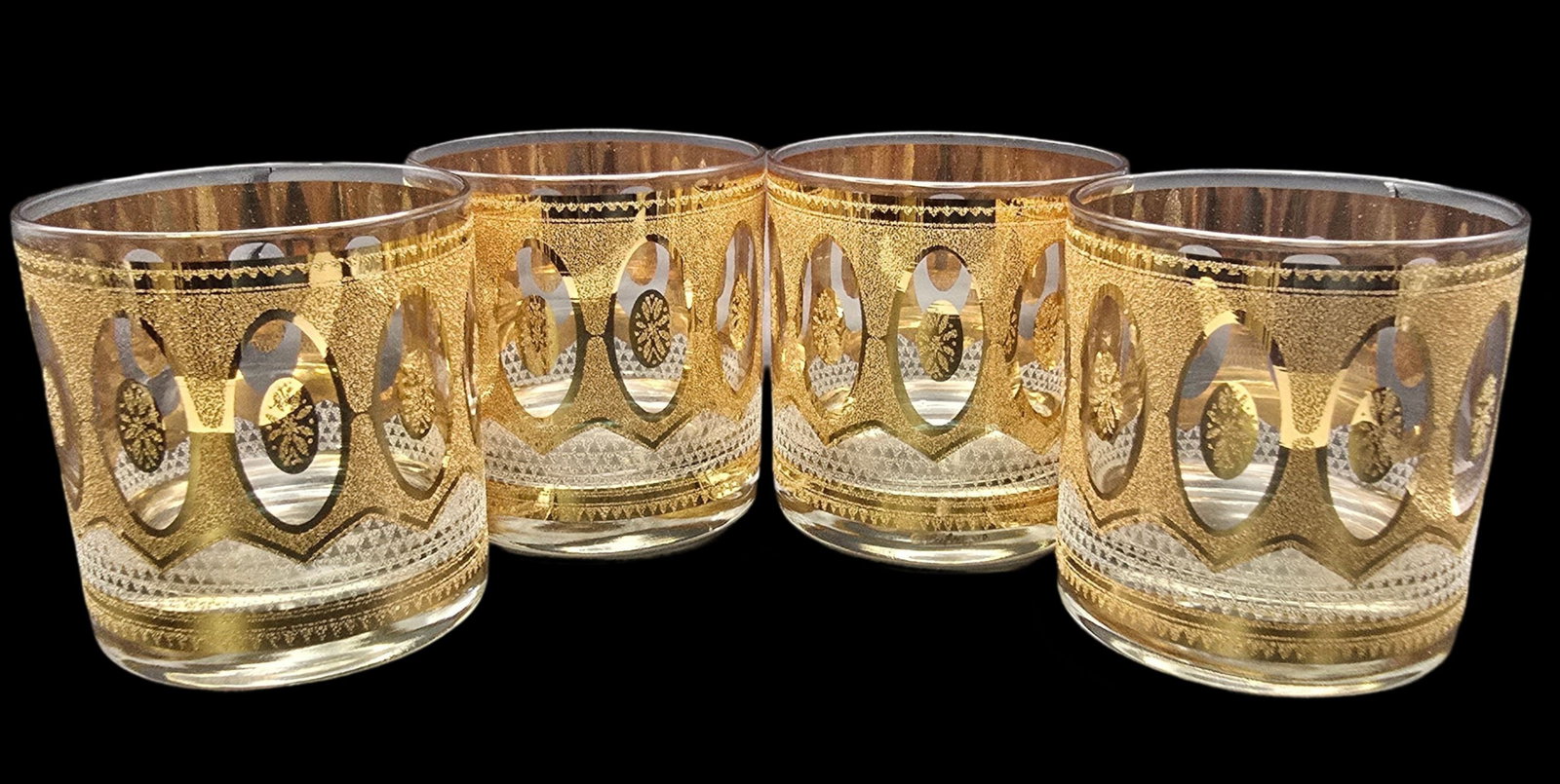 Set of 4 Vintage CULVER Hollywood Regency Lowball Glasses /w 22K Gold Trim: Very good vintage condition; no chips, cracks, or repairs. Each measures approx. 3 1/2" tall x 3" in diameter.