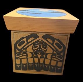 Vintage CAREY NEWMAN Canada Wood Box /w Native American Theme