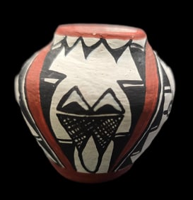 Vintage Southwestern Native American Pueblo Pottery Vessel