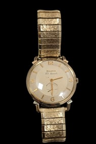 Vintage BULOVA 23 Jewels Gold Plated Stainless Steel Strechable Watch