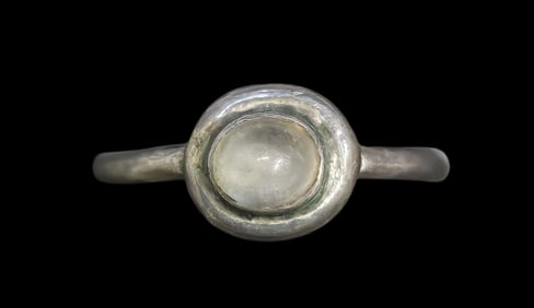 Charming Mid-Century Sterling Silver & Moonstone Ring