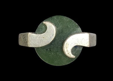 Very Unusual Vintage Mid-Century Modern Sterling Silver & Jade Disc Ring