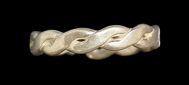 Elegant ca. 1940 W. FREY & CO Germany 835 Silver Braided Infinity Knot Designer Ring