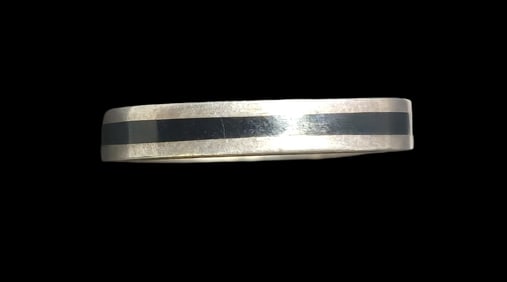 Very Unusual ca. 1940 W. FREY & CO Germany Sterling Silver & Black Enamel Designer Ring