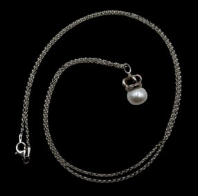 Charming Vintage Sterling Silver & Pearl Crown Pendant Necklace