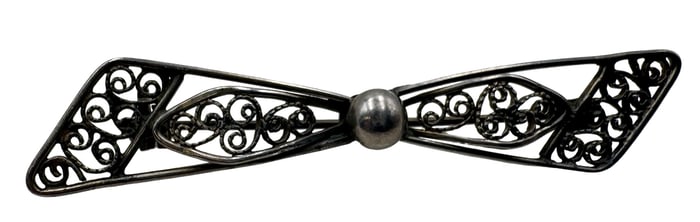 Charming Vintage European 835 Silver Filigree Bow Brooch