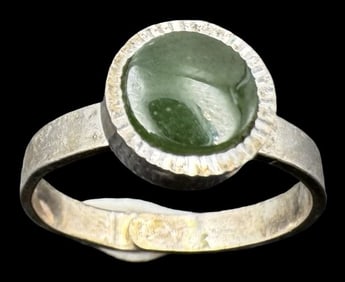 Vintage Mid-Century Modern European 835 Silver & Nephrit Jade Gemstone Ring