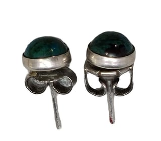 Stylish Vintage Sterling Silver & Green Gemstone Stud Earrings