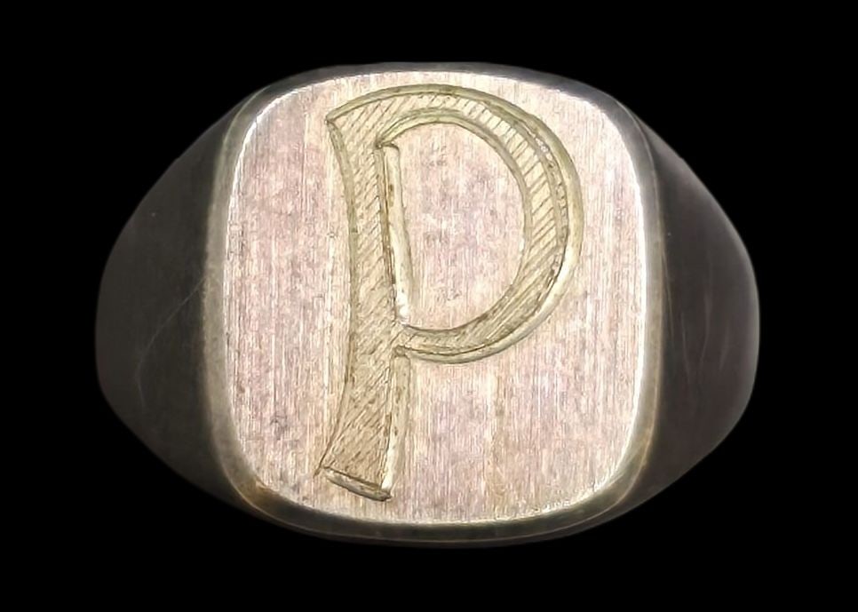 Vintage European 835 Silver Signet / Seal Ring - Gilt Monogram "P" (1 of 6)