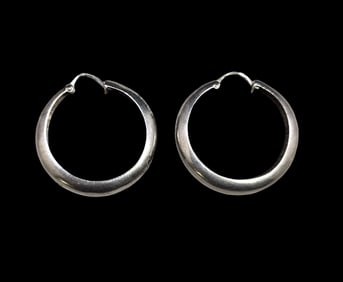 Stylish Vintage Sterling Silver Hoop Earrings