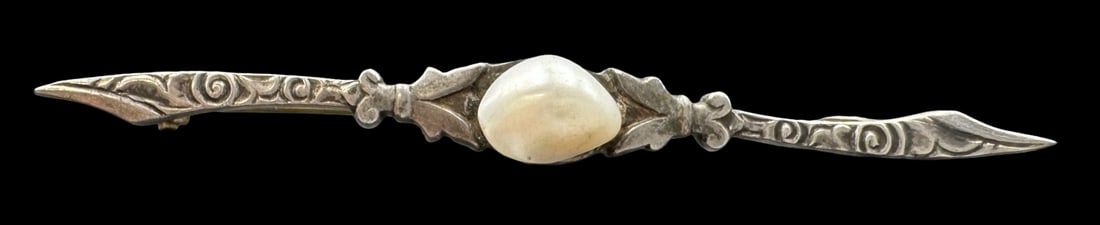 Beautiful Vintage European 800 Silver & Pearl Brooch: Very good Vintage condition with minor patina according to age. Measures approx. 1 7/8" long x 1/8" wide and weighs ca. 1.7 grams. Marked for 800 Silver. SHIPPING: We ship in-house and charge a flat f