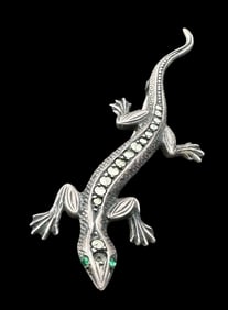Beautiful Vintage European 835 Silver & Gemstone Lizard Brooch