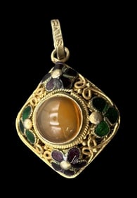 Beautiful Vintage Chinese Export Silver & Gemstone Pendant