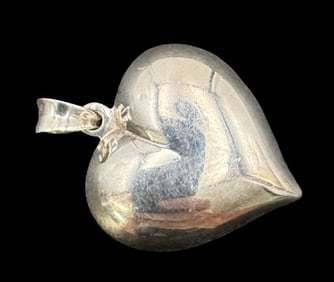 Charming Vintage Sterling Silver Heart Pendant Charm
