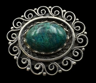 Beautiful Vintage Sterling Silver & Green Gemstone Filigree Brooch