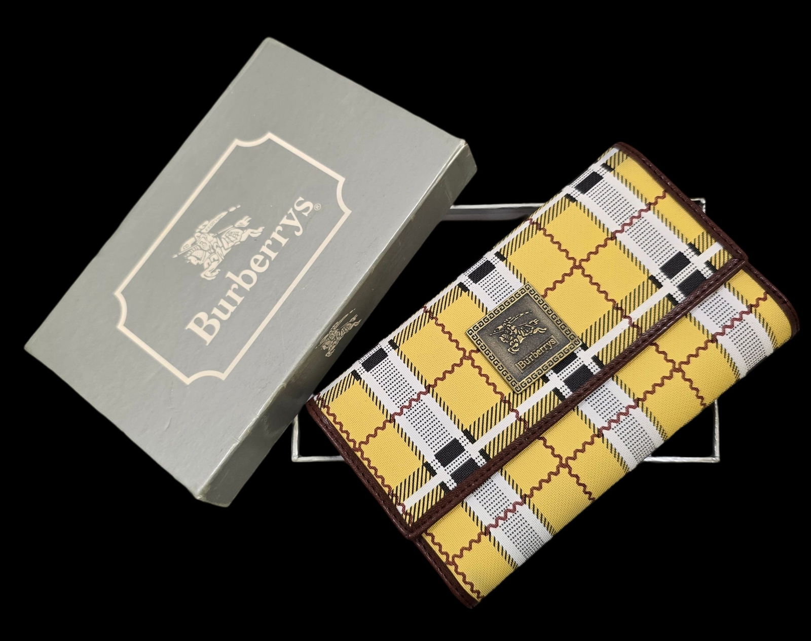 Vintage BURBERRY Wallet in Original Box (1 of 9)