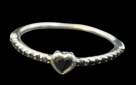 Vintage Sterling Silver & Black Gemstone Heart Ring