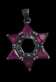 Vintage Judaica Sterling Silver & Gemstone Star of David Pendant