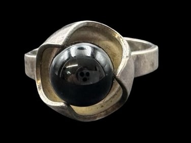 Stylish Vintage Mid-Century Modern European 835 Silver & Black Onyx Ring