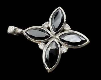 Stylish Vintage Sterling Silver & Black/Clear Gemstone Pendant